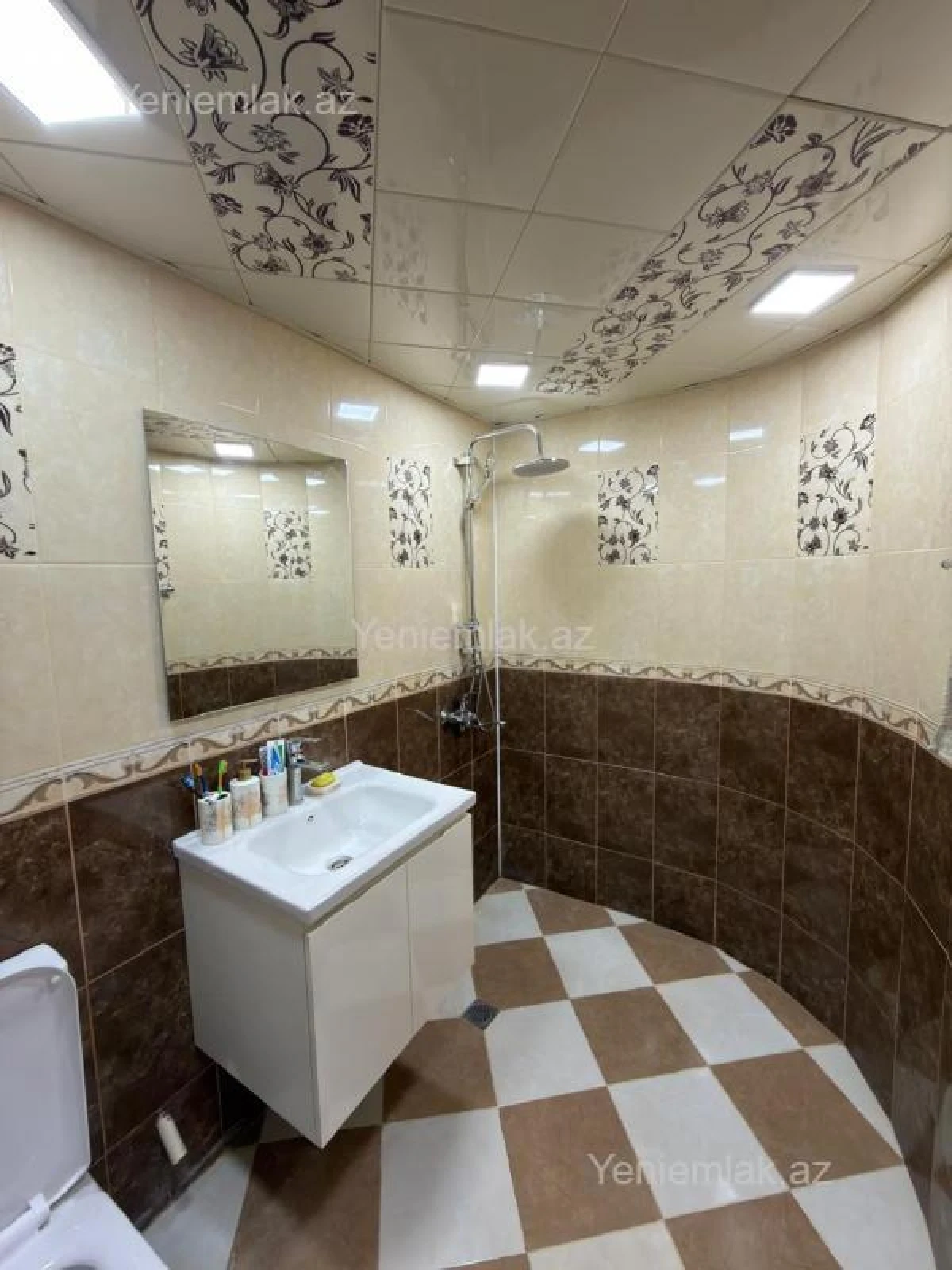 Satılır 3 otaqlı yeni tikili 85 m²