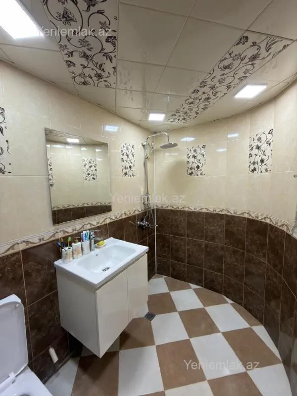 Satılır 3 otaqlı yeni tikili 85 m²
