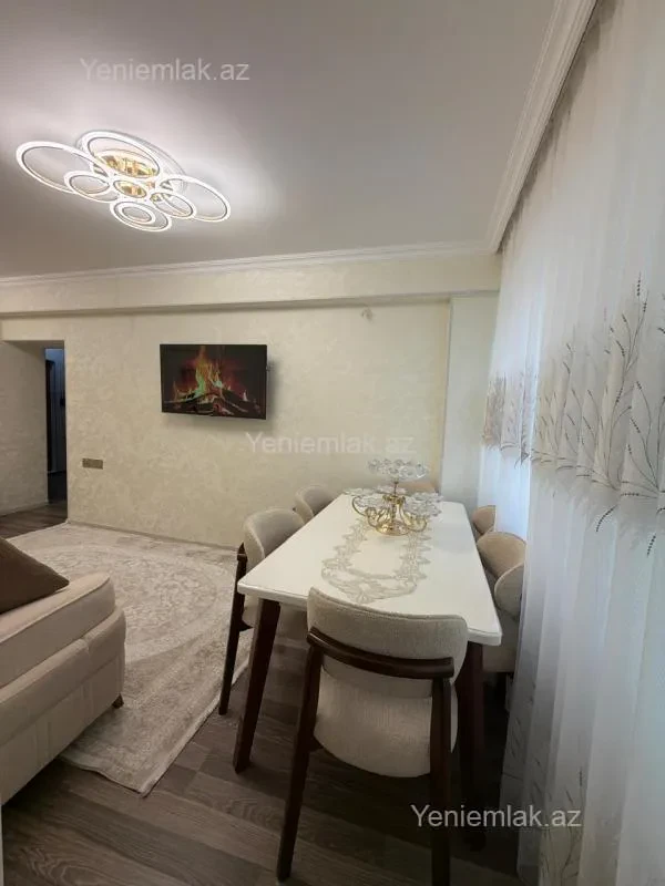 Satılır 3 otaqlı yeni tikili 85 m²