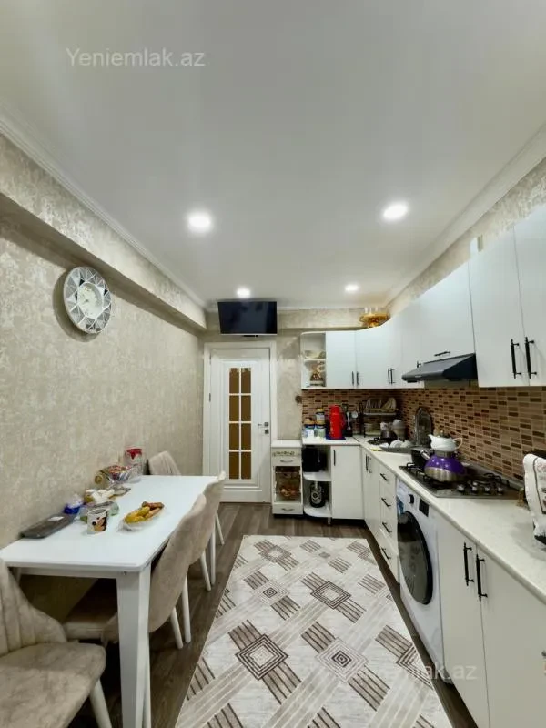 Satılır 3 otaqlı yeni tikili 85 m²