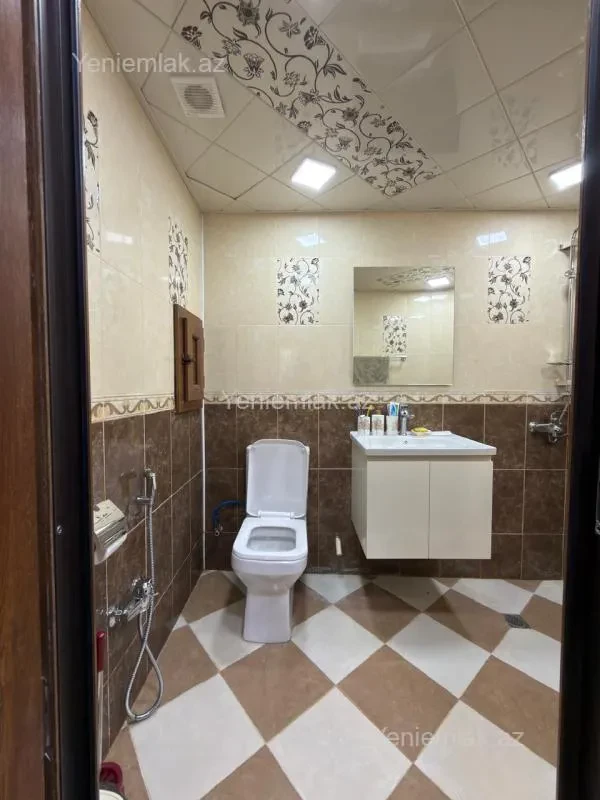 Satılır 3 otaqlı yeni tikili 85 m²