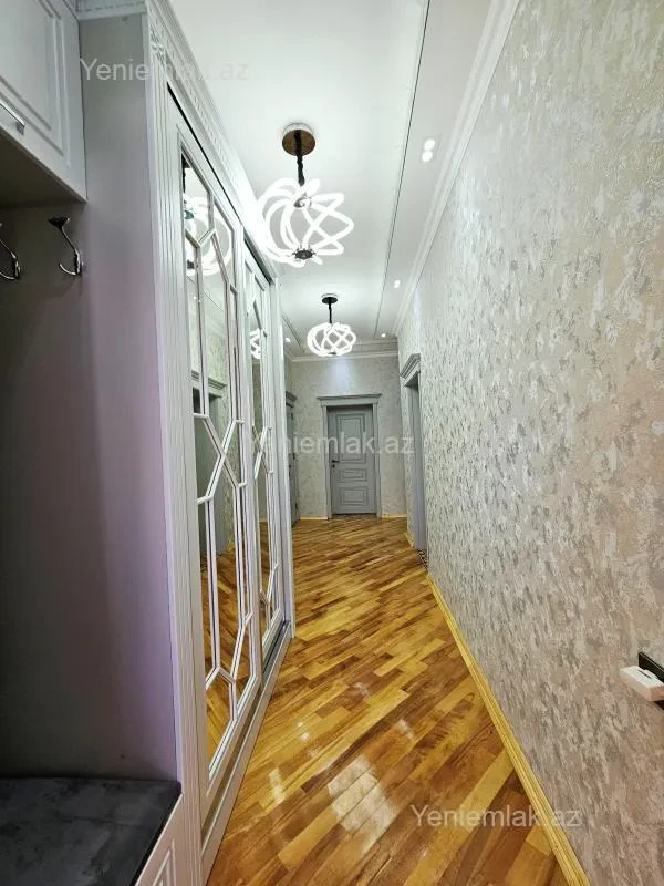 Satılır 4 otaqlı həyət evi 170 m²