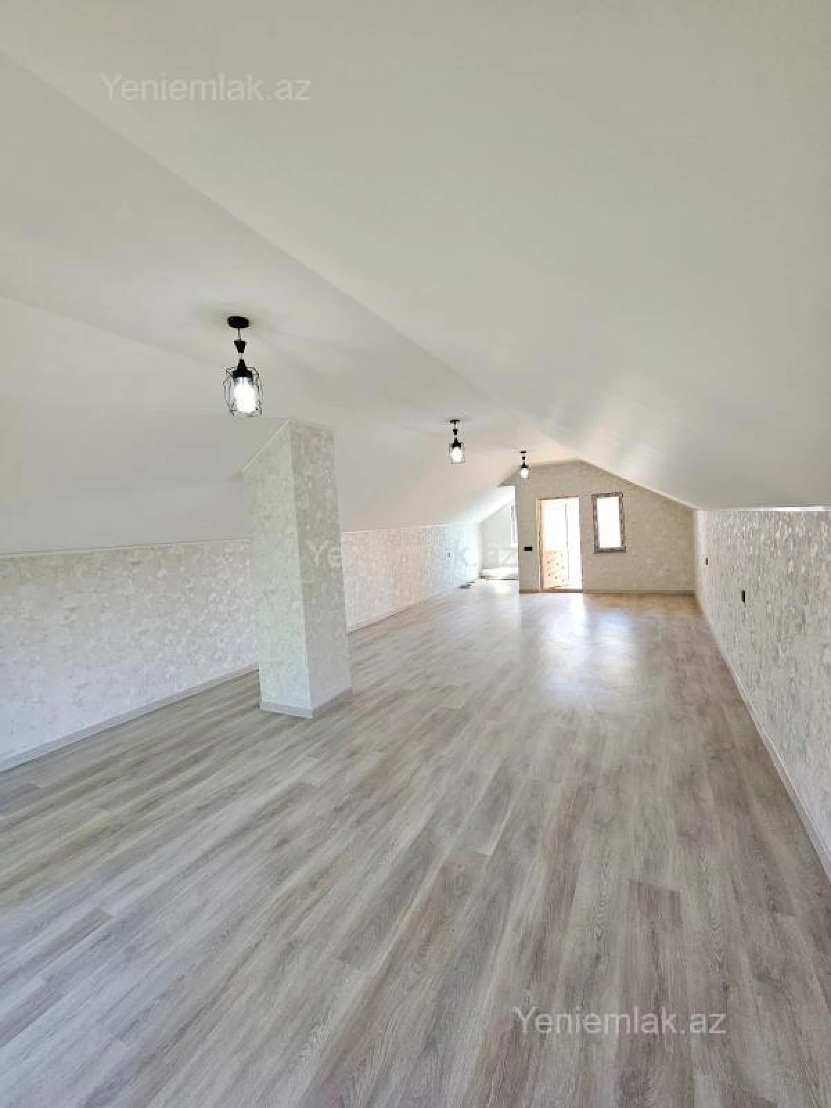 Satılır 4 otaqlı həyət evi 170 m²