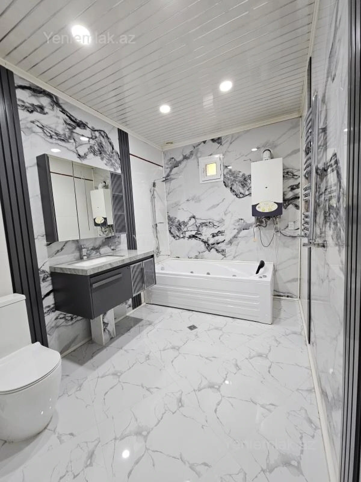 Satılır 4 otaqlı həyət evi 170 m²