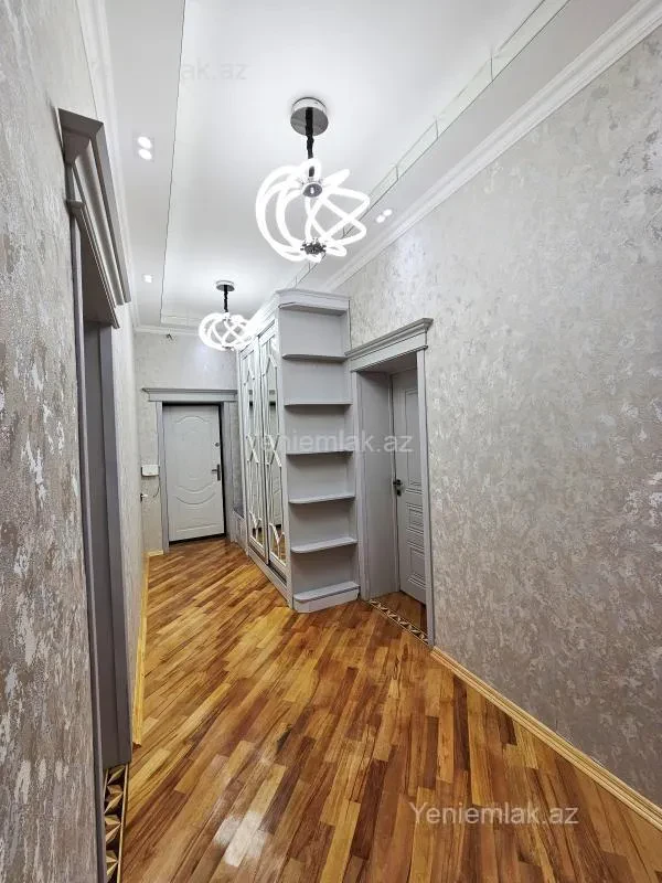 Satılır 4 otaqlı həyət evi 170 m²