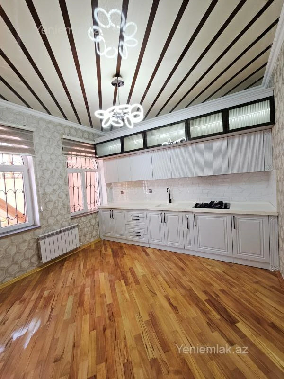 Satılır 4 otaqlı həyət evi 170 m²
