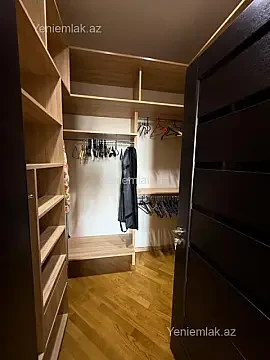 Satılır 3 otaqlı yeni tikili 160 m²