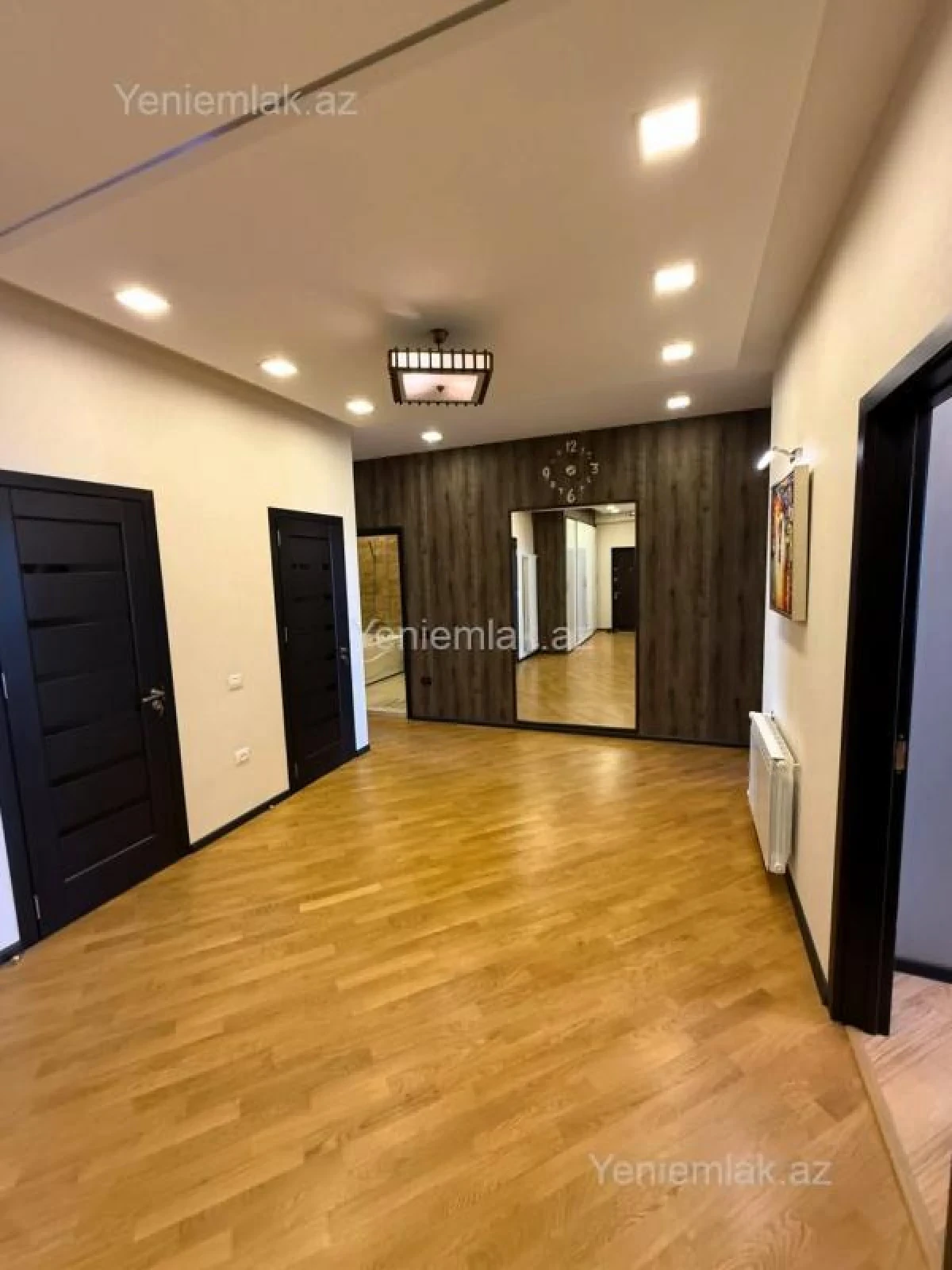 Satılır 3 otaqlı yeni tikili 160 m²