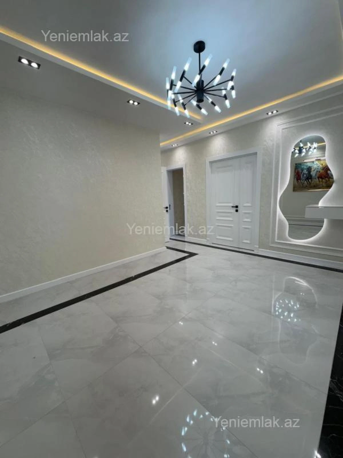 Satılır 3 otaqlı yeni tikili 135 m²