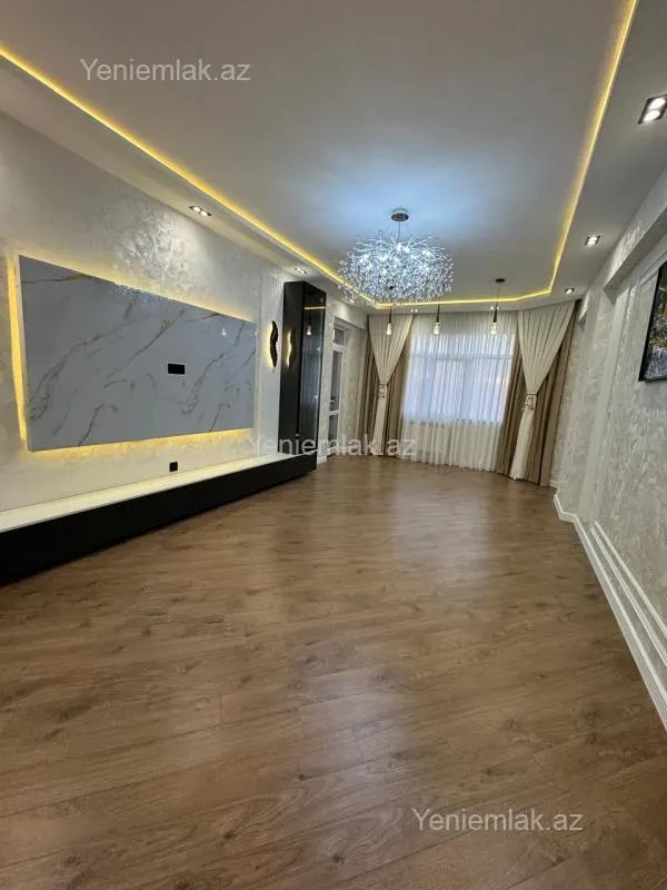 Satılır 3 otaqlı yeni tikili 135 m²