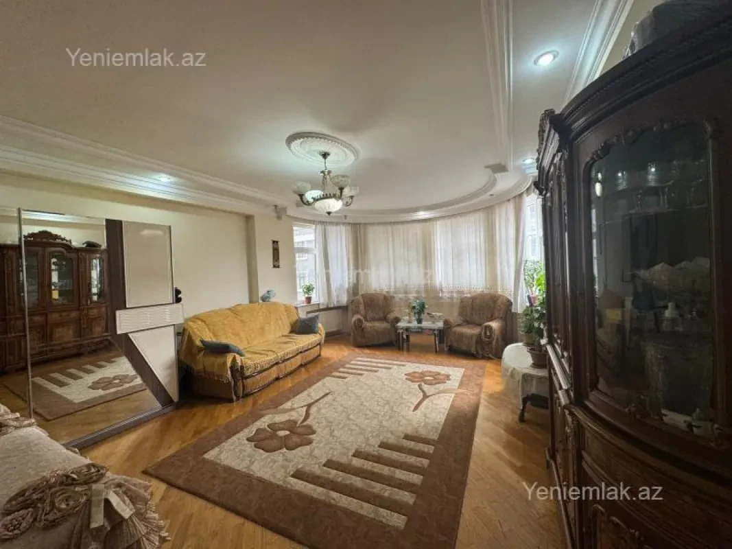 Satılır 2 otaqlı yeni tikili 120 m²