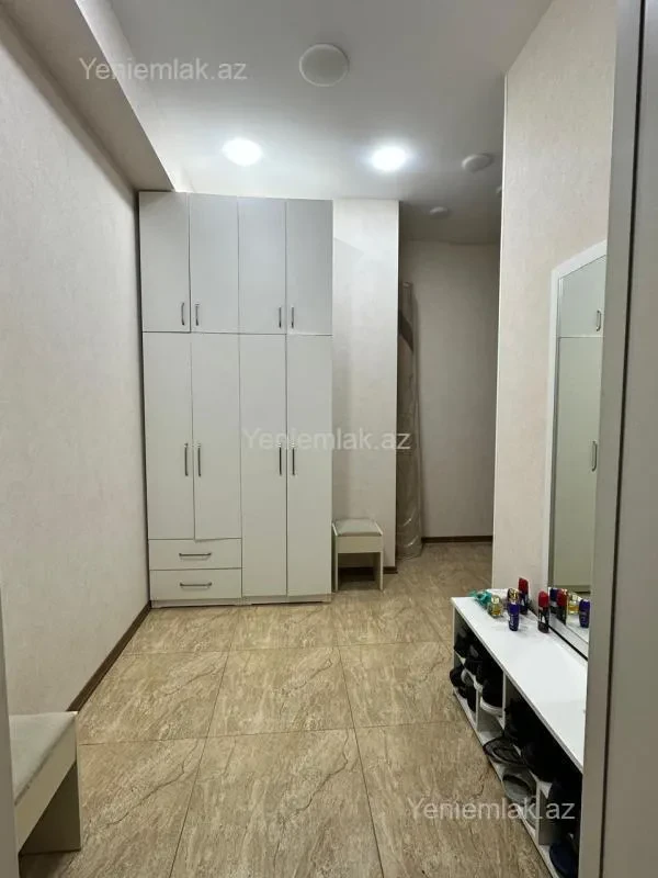 Satılır 2 otaqlı yeni tikili 95 m²
