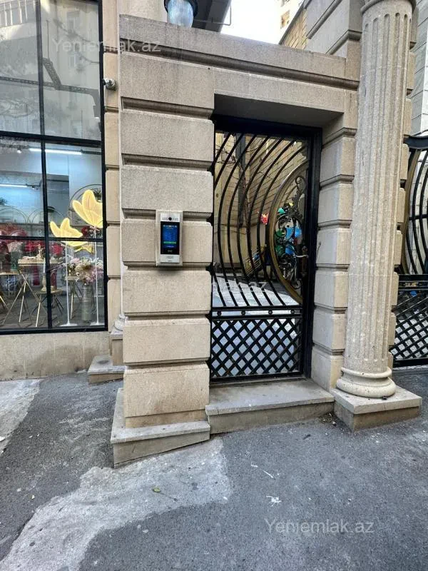 Satılır 2 otaqlı yeni tikili 95 m²