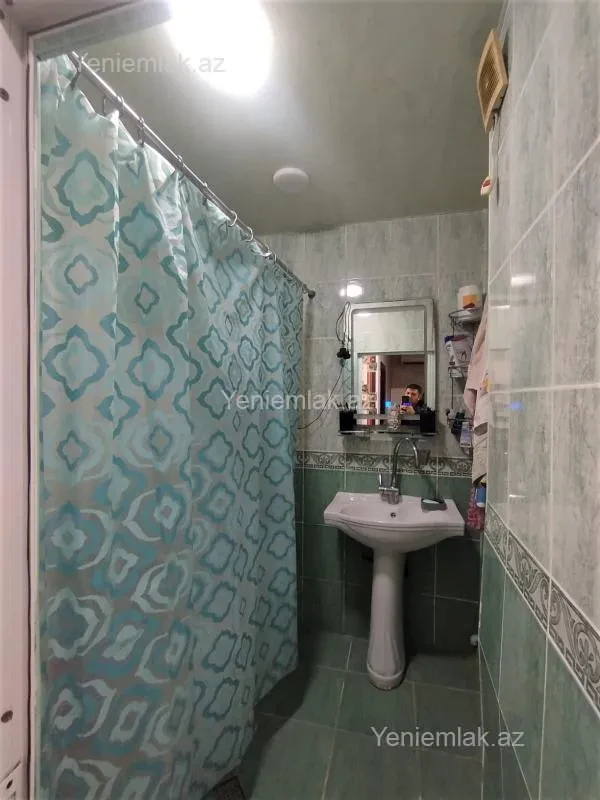 Satılır 3 otaqlı köhnə tikili 75 m²