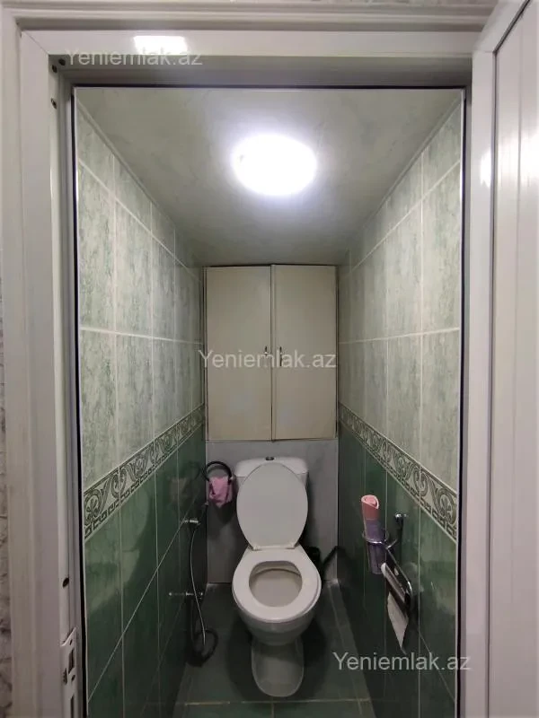 Satılır 3 otaqlı köhnə tikili 75 m²