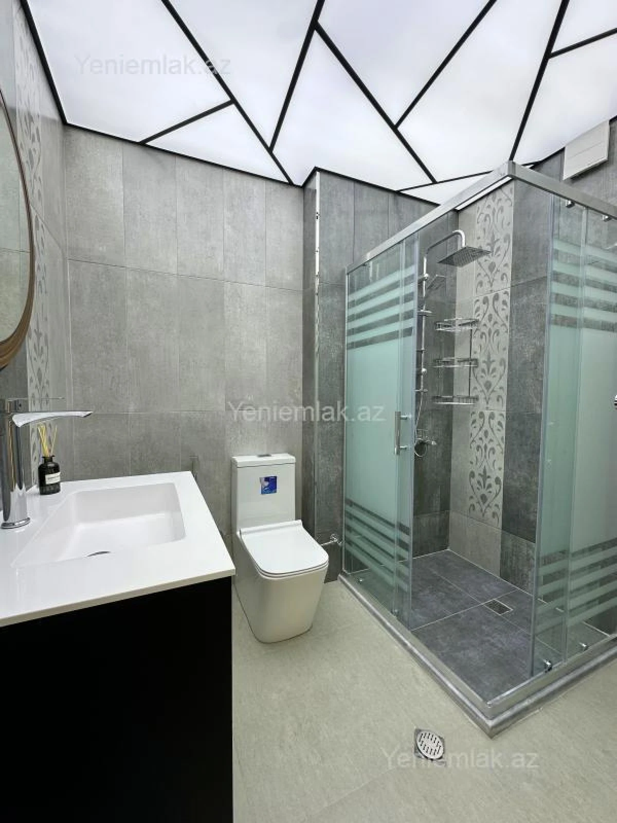 Satılır 3 otaqlı yeni tikili 90 m²