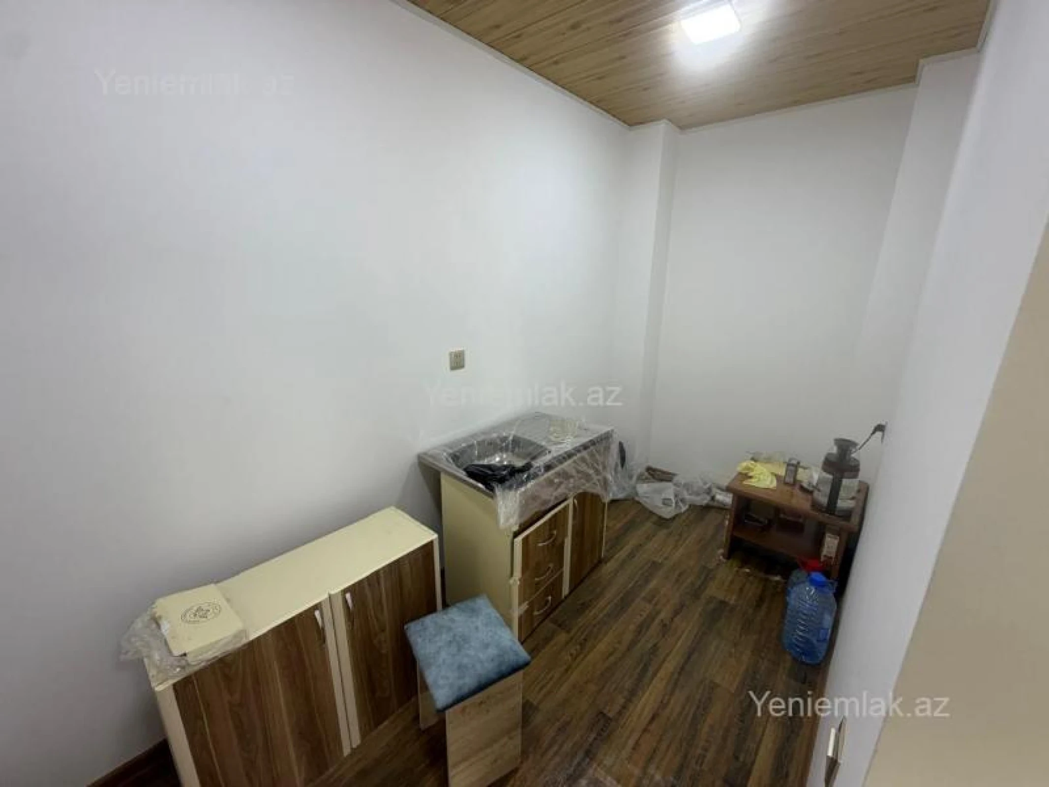 Satılır 1 otaqlı obyekt 450 m²