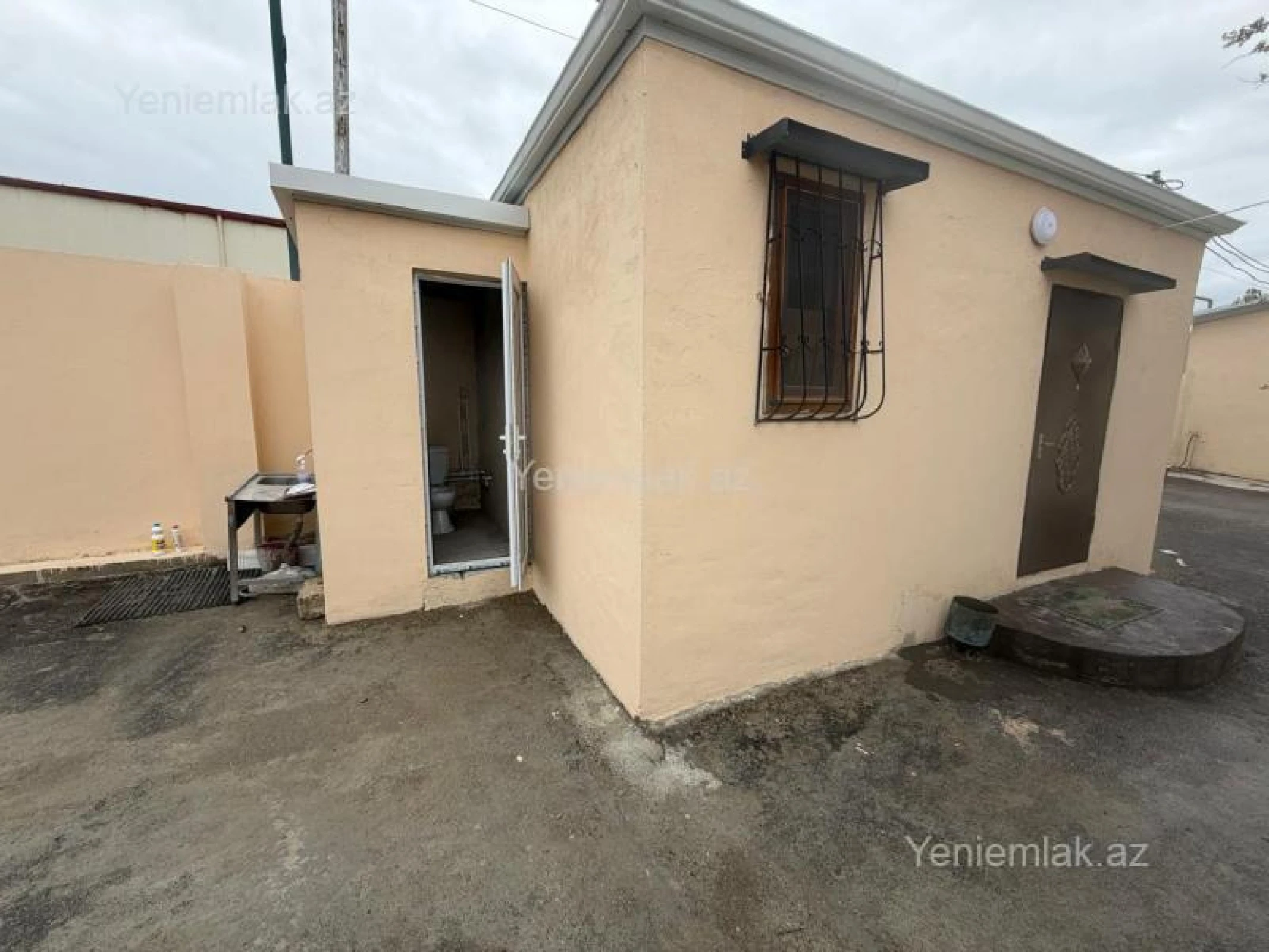 Satılır 1 otaqlı obyekt 450 m²