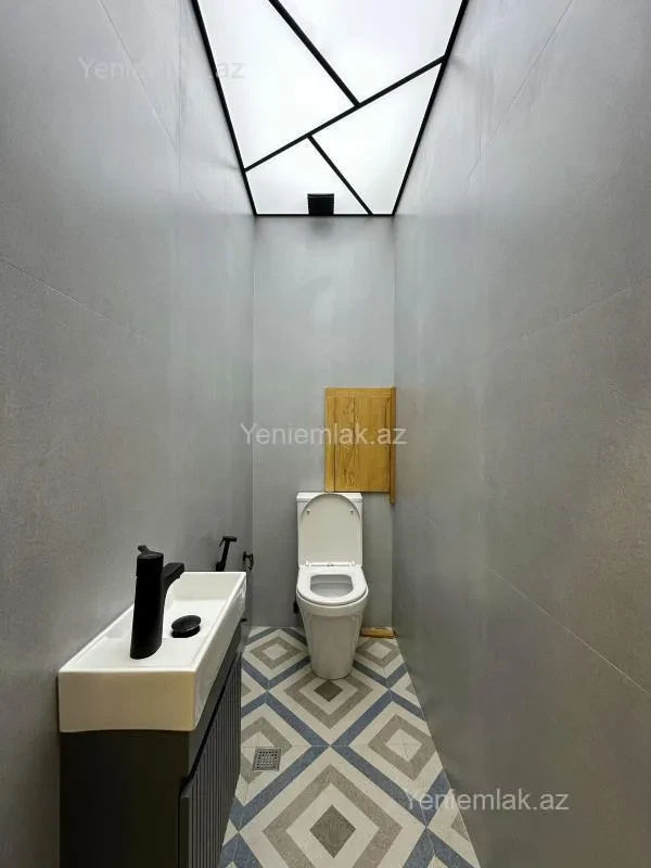 Satılır 2 otaqlı yeni tikili 89 m²