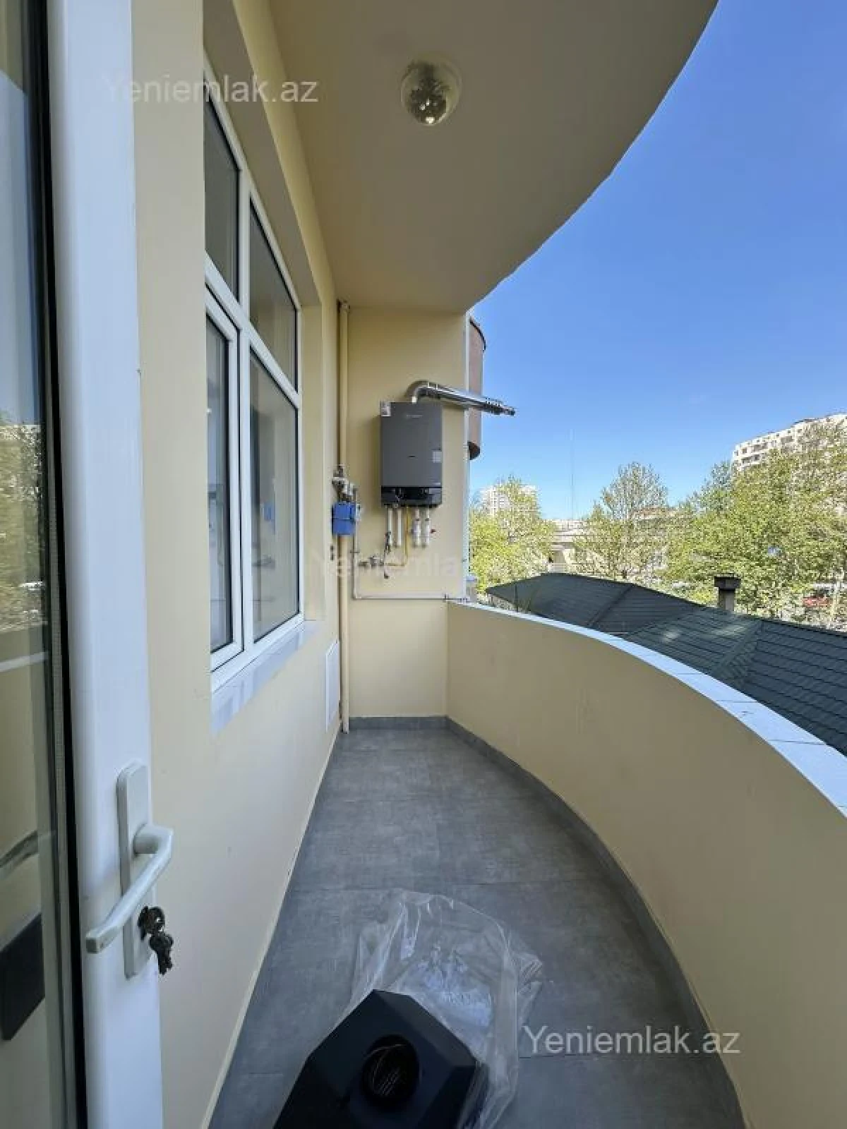 Satılır 2 otaqlı yeni tikili 89 m²