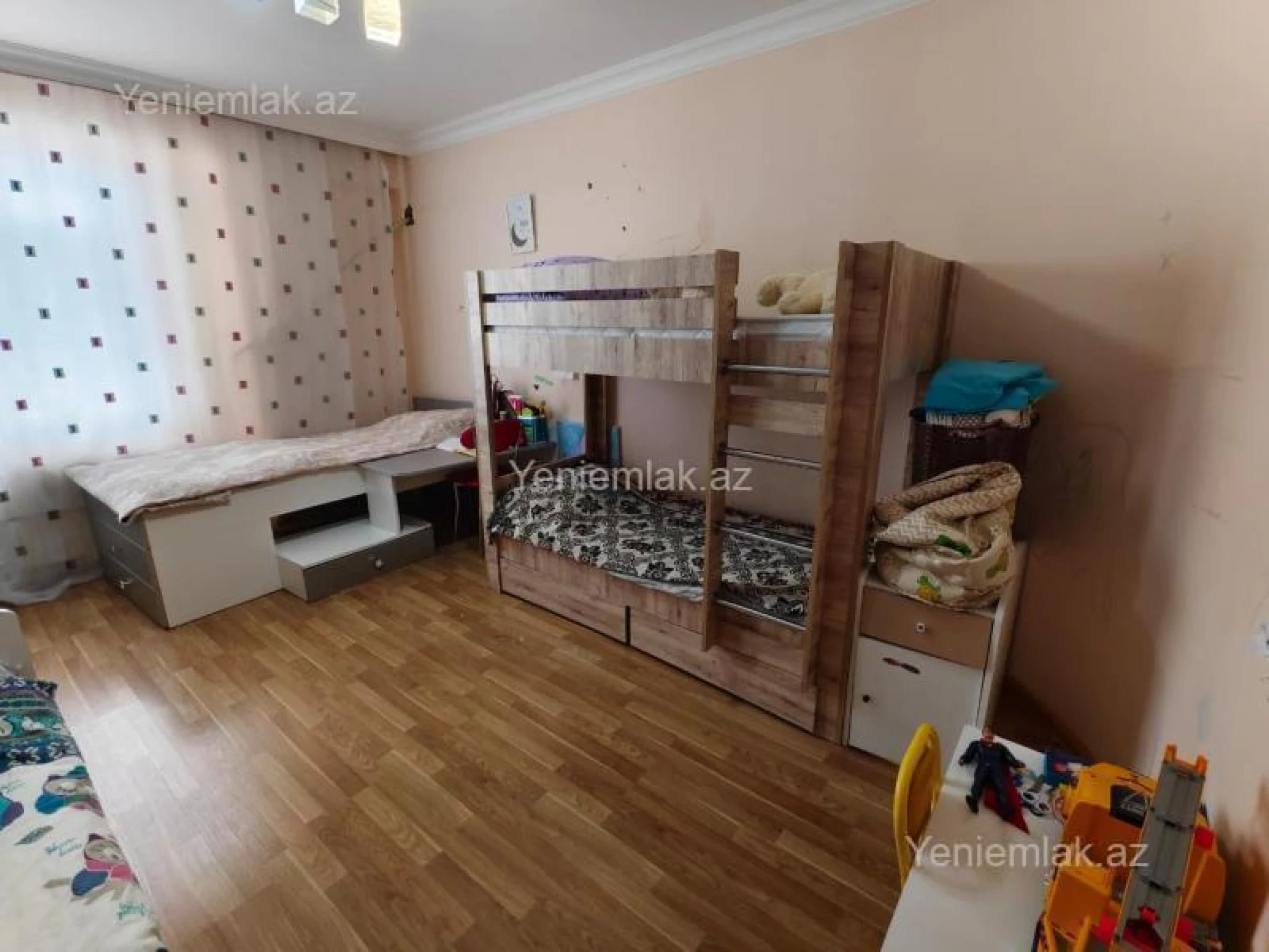 Satılır 3 otaqlı yeni tikili 100 m²