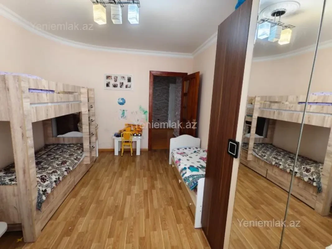 Satılır 3 otaqlı yeni tikili 100 m²