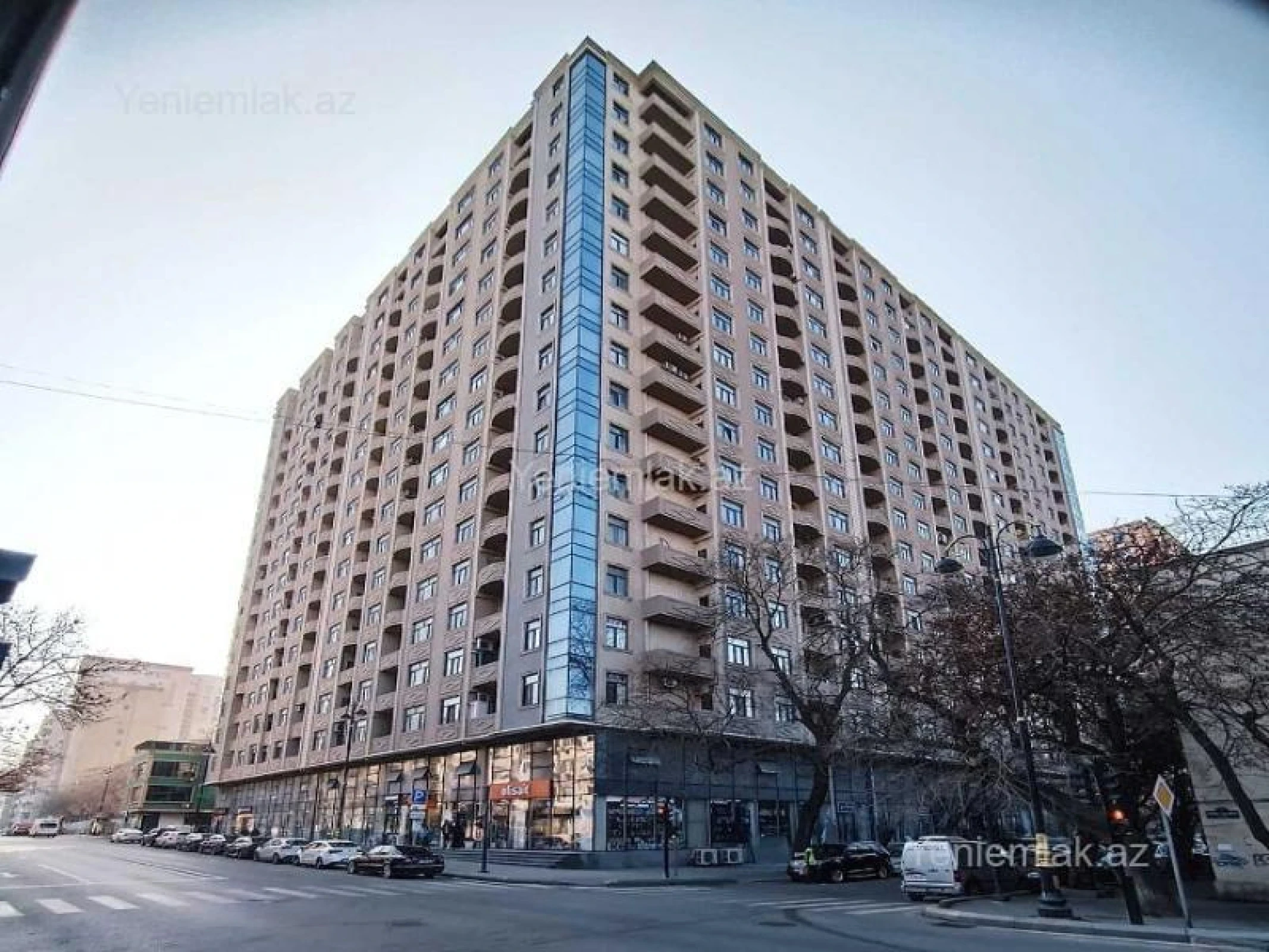 Satılır 3 otaqlı yeni tikili 145 m²