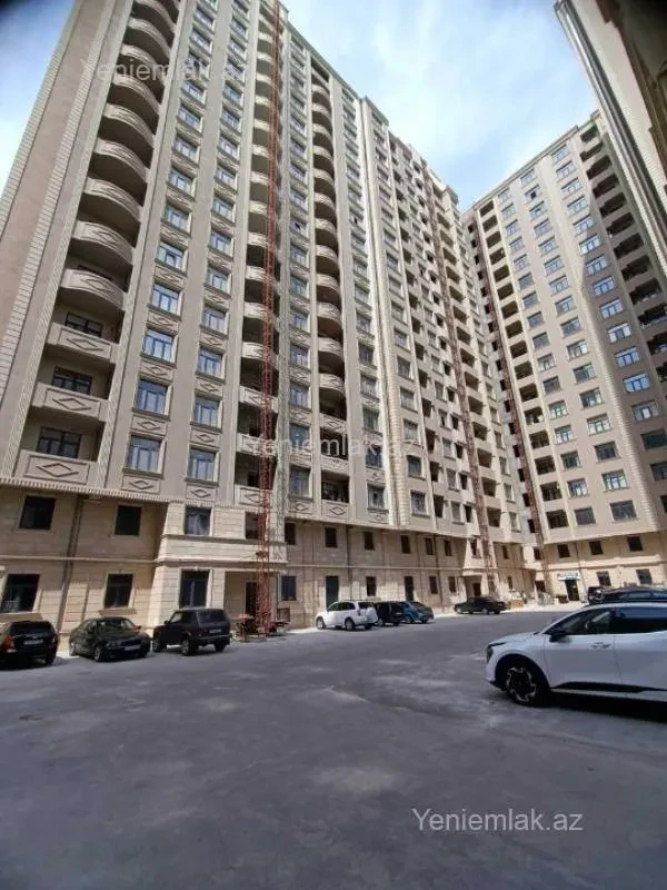 Satılır 3 otaqlı yeni tikili 145 m²