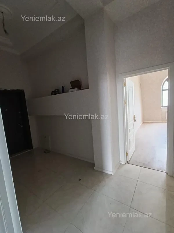 Satılır 2 otaqlı yeni tikili 72 m²