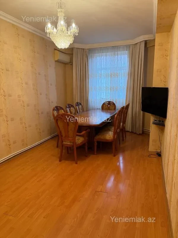 Satılır 3 otaqlı yeni tikili 80 m²