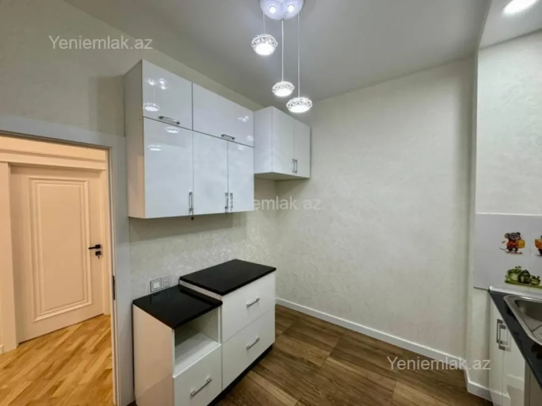 Satılır 3 otaqlı yeni tikili 106 m²