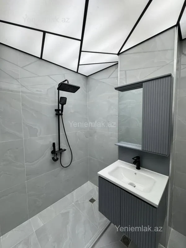 Satılır 3 otaqlı yeni tikili 90 m²