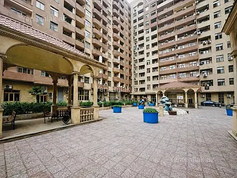 Satılır 4 otaqlı yeni tikili 155 m²
