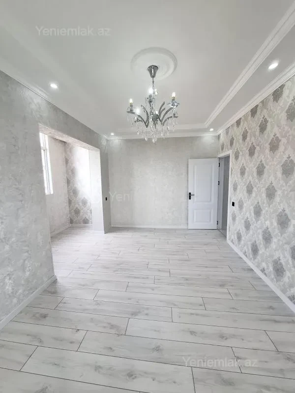 Satılır 2 otaqlı köhnə tikili 65 m²
