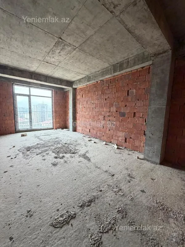 Satılır 4 otaqlı yeni tikili 181 m²