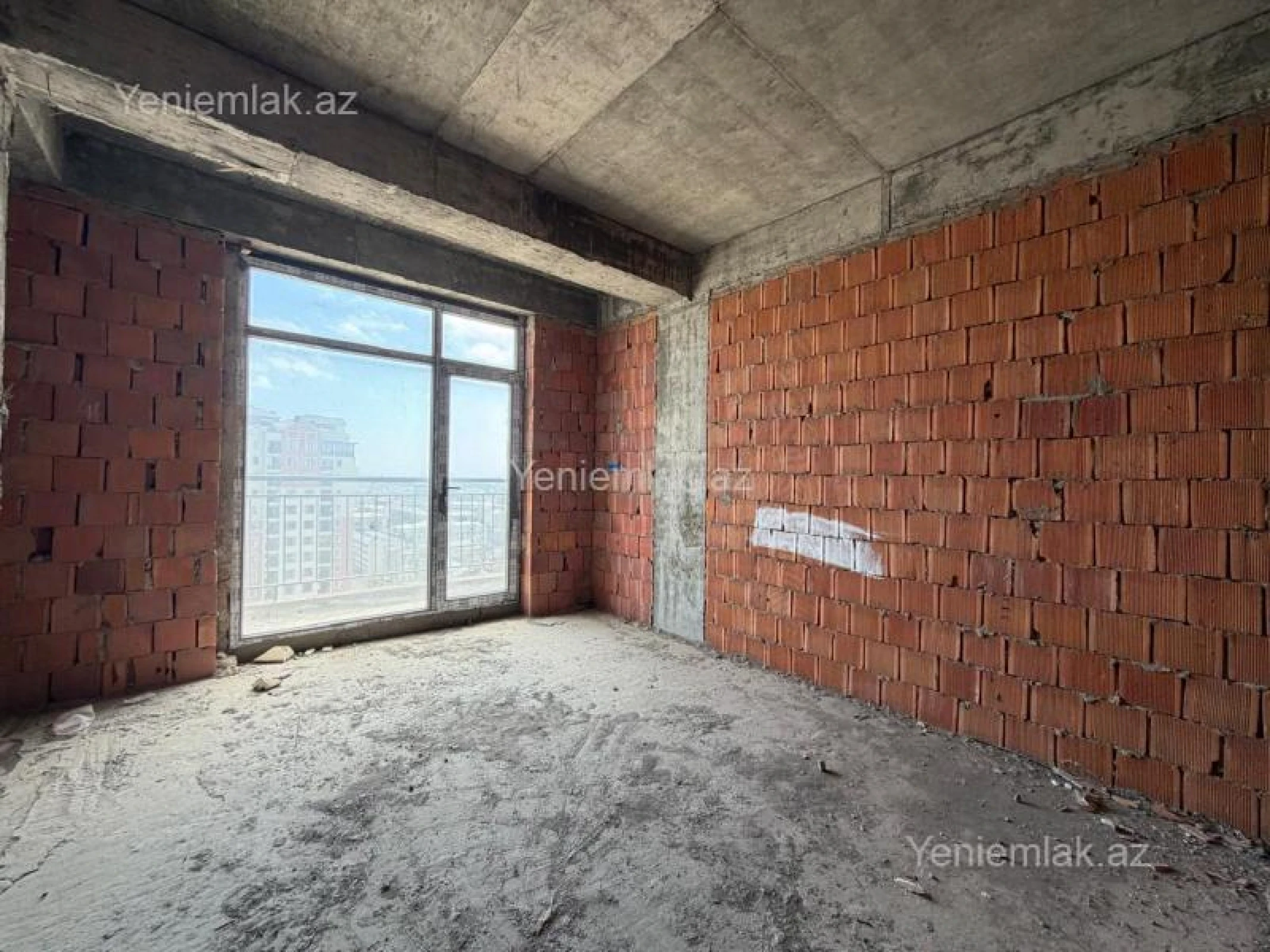 Satılır 4 otaqlı yeni tikili 181 m²