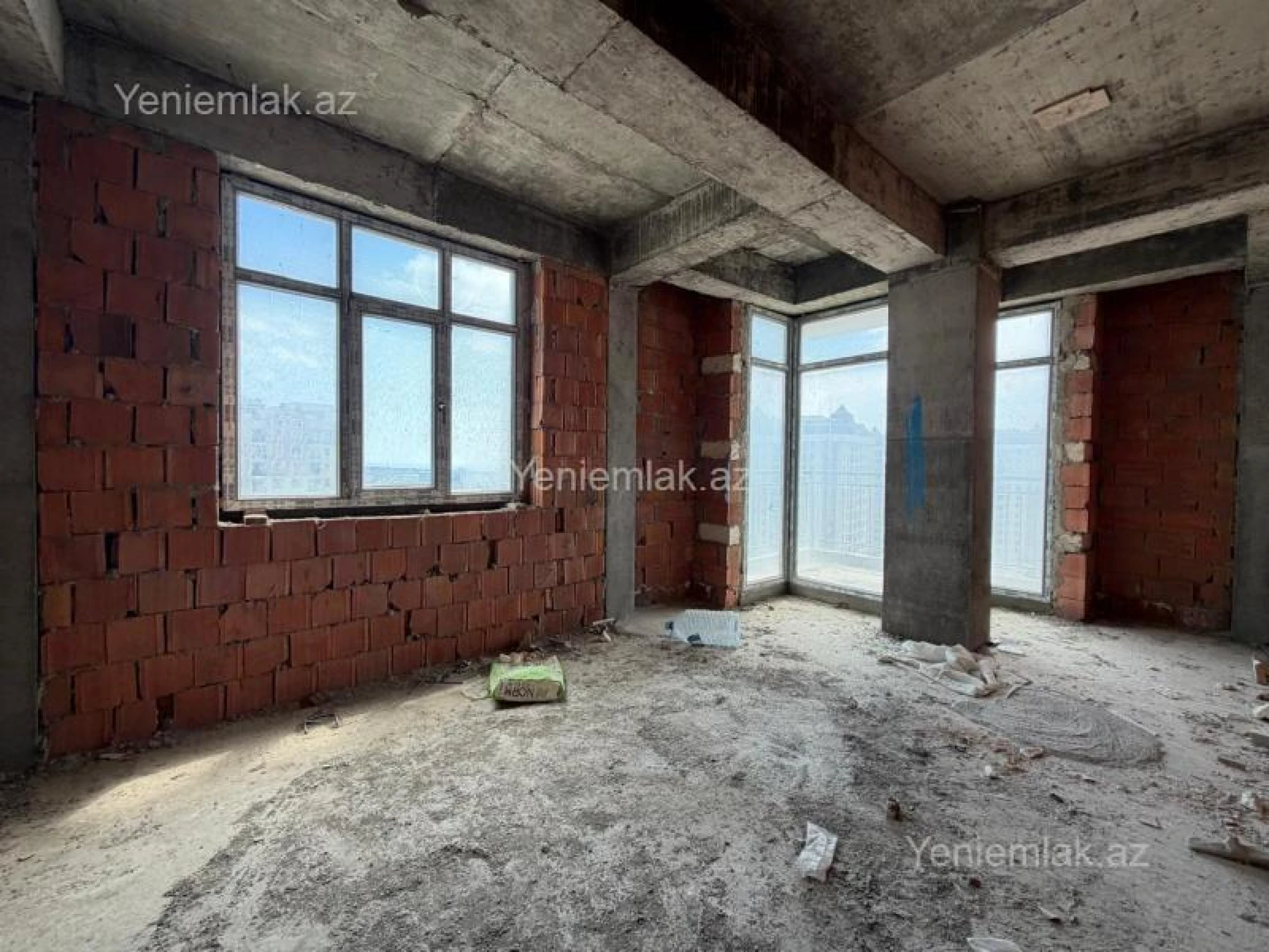 Satılır 4 otaqlı yeni tikili 181 m²