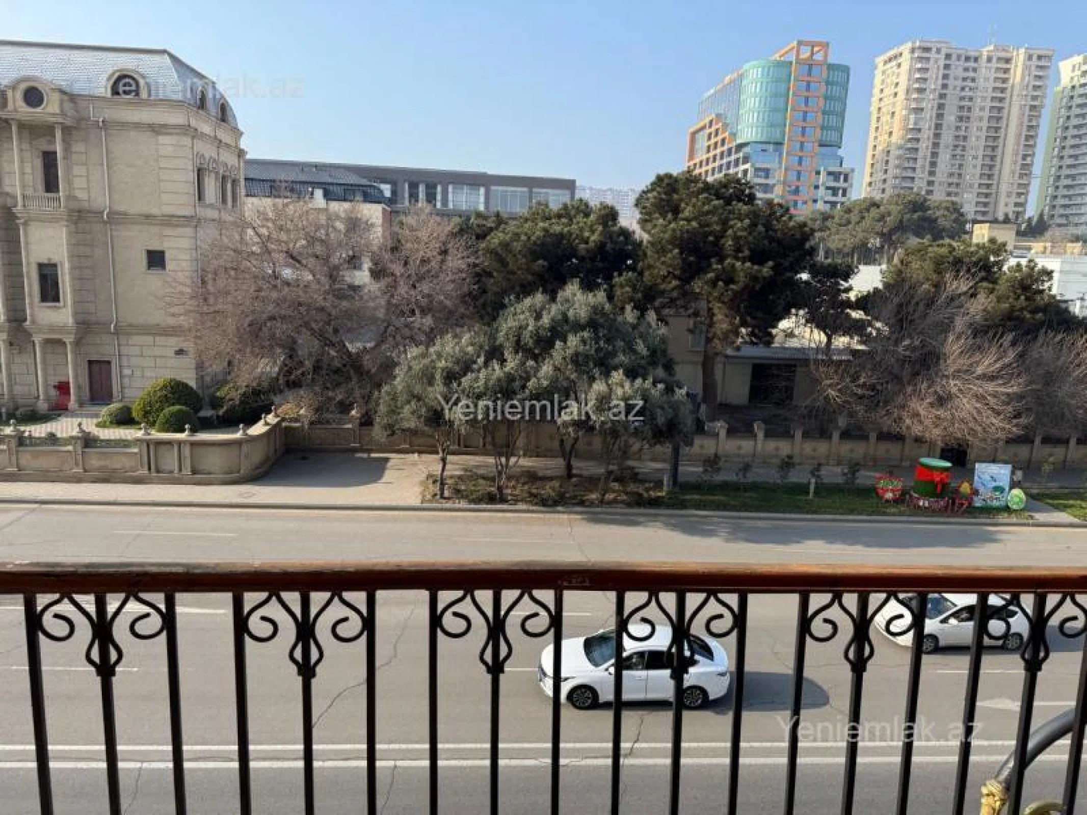Satılır 3 otaqlı köhnə tikili 75 m²
