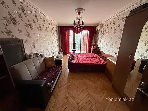 Satılır 3 otaqlı köhnə tikili 75 m²