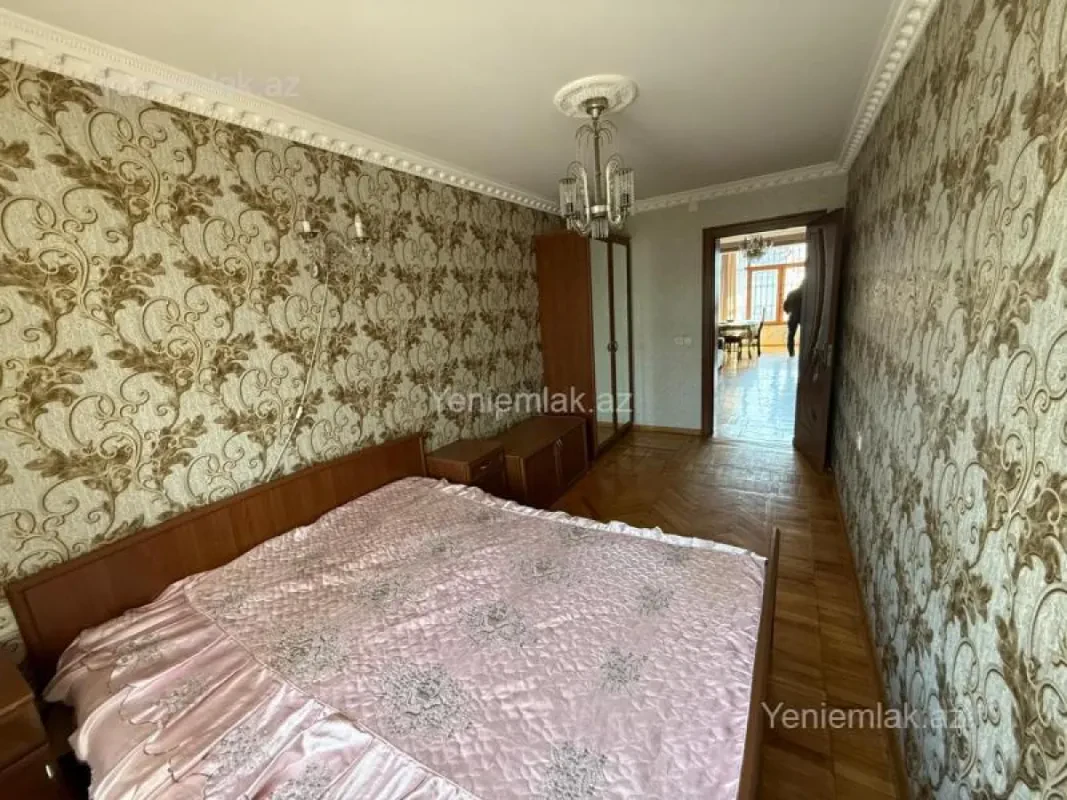 Satılır 3 otaqlı köhnə tikili 75 m²