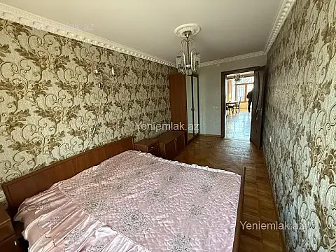 Satılır 3 otaqlı köhnə tikili 75 m²