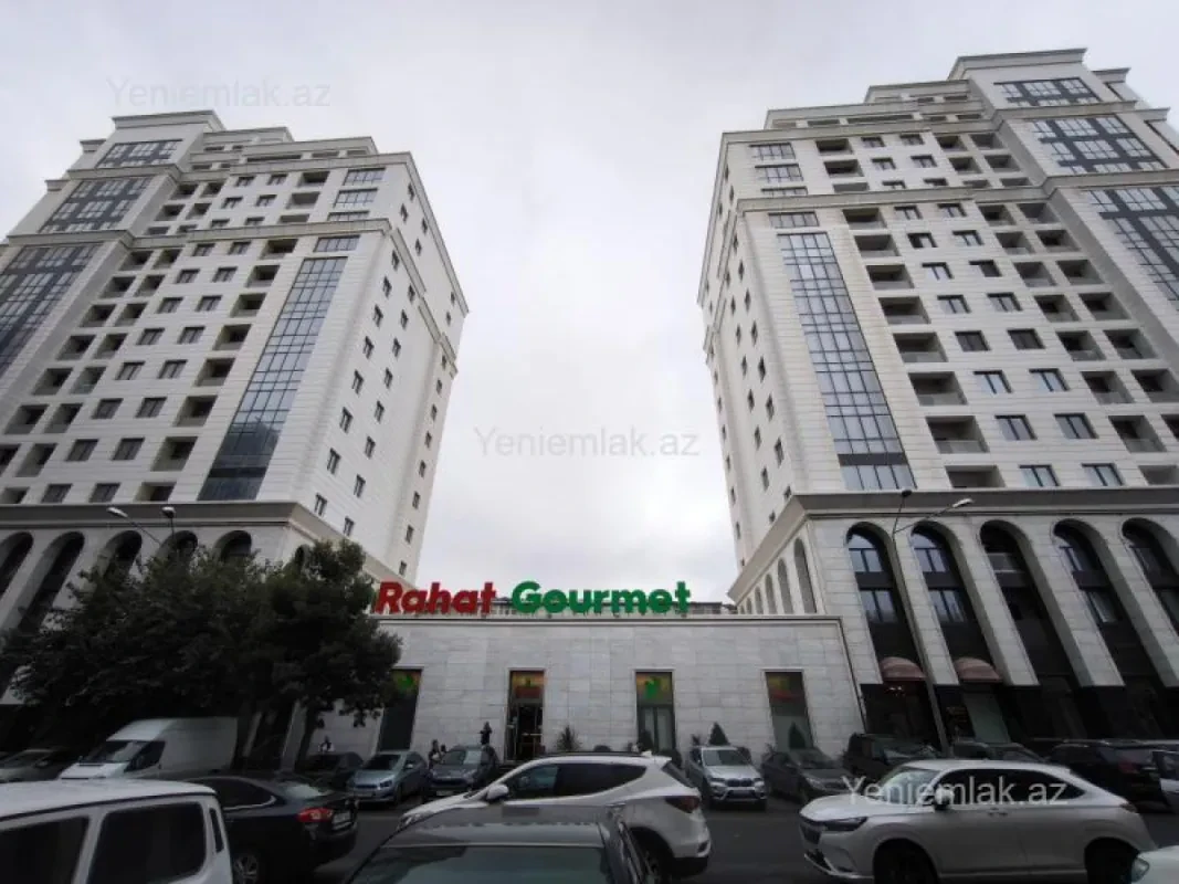 Satılır 5 otaqlı yeni tikili 210 m²