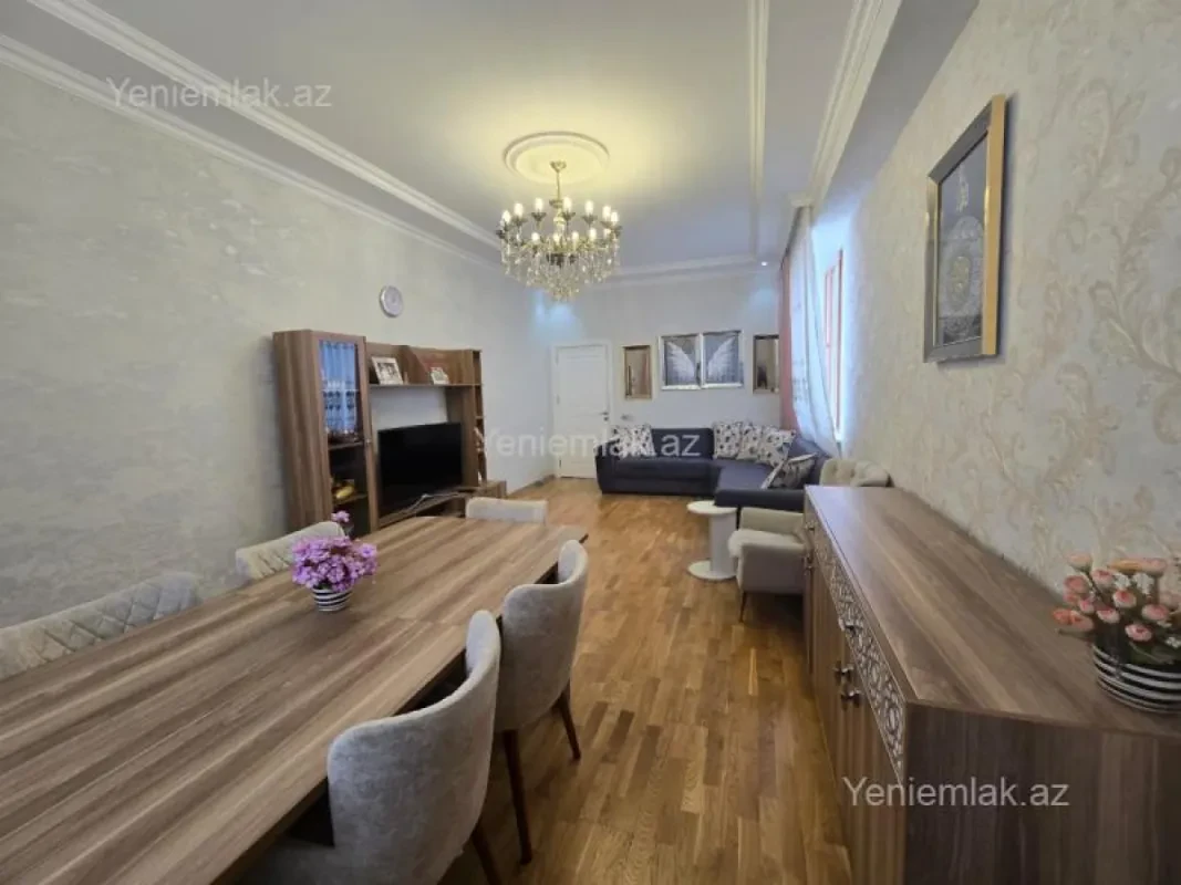 Satılır 3 otaqlı yeni tikili 120 m²
