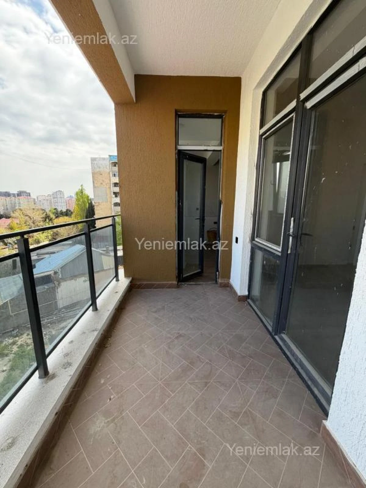 Satılır 2 otaqlı yeni tikili 82 m²