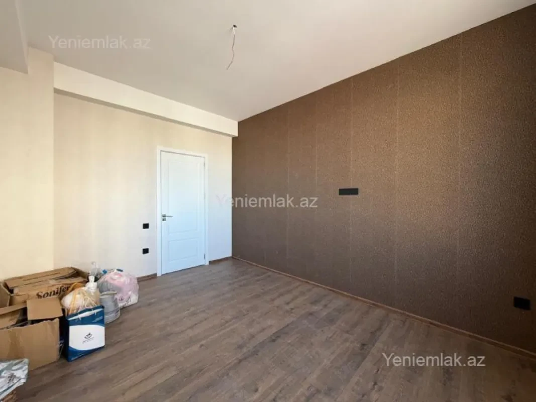 Satılır 2 otaqlı yeni tikili 82 m²
