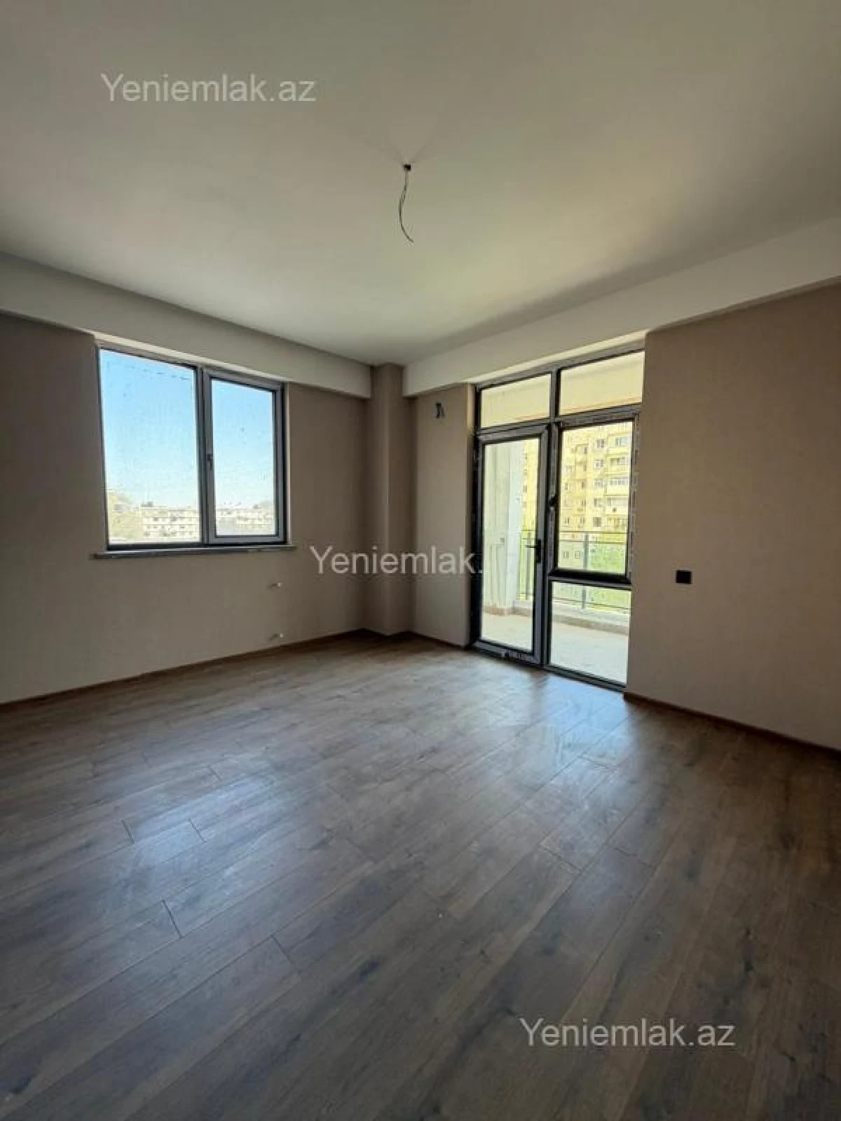 Satılır 2 otaqlı yeni tikili 82 m²