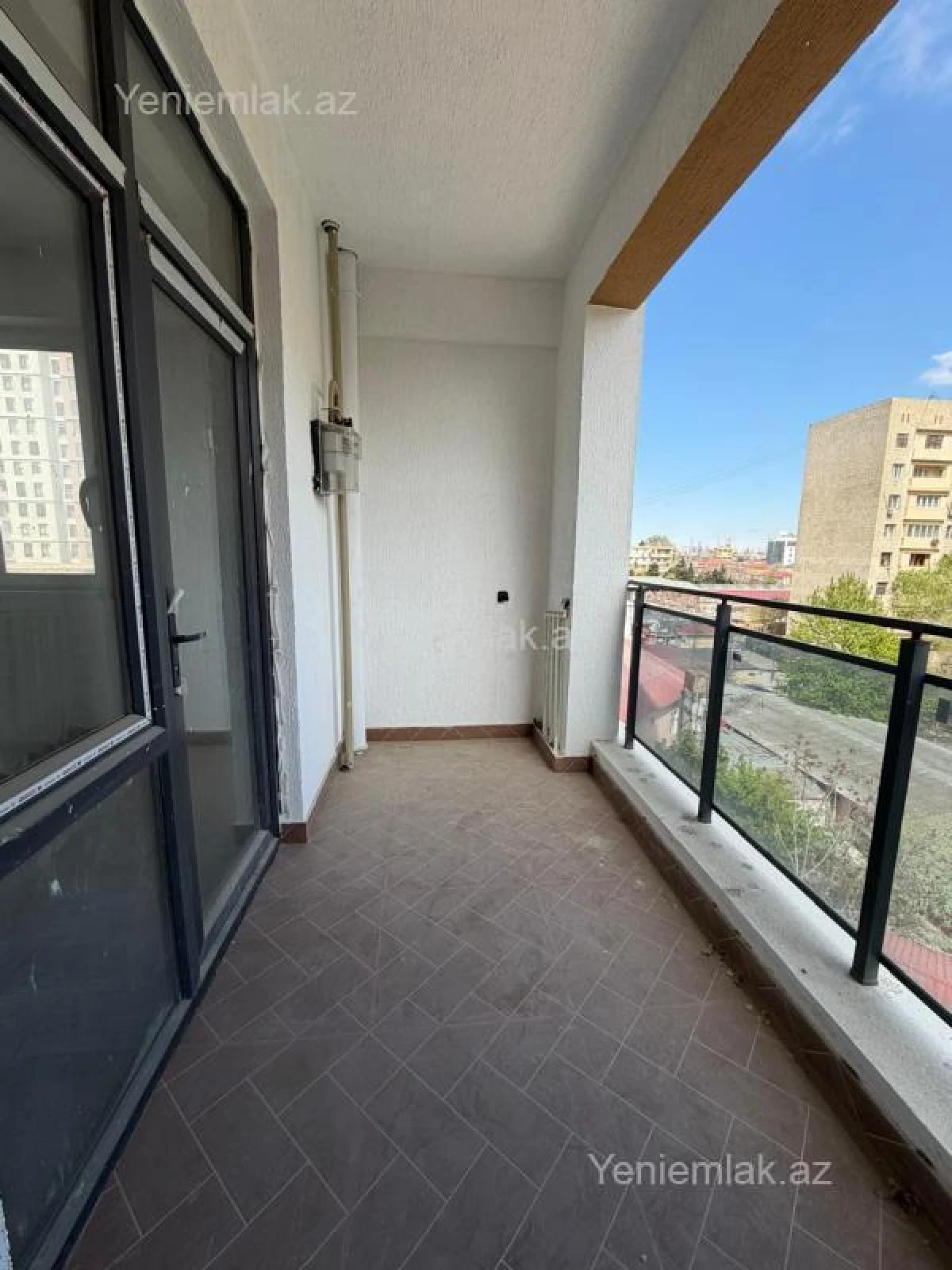 Satılır 2 otaqlı yeni tikili 82 m²
