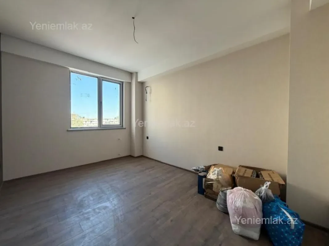 Satılır 2 otaqlı yeni tikili 82 m²