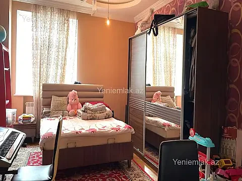 Satılır 3 otaqlı yeni tikili 135 m²