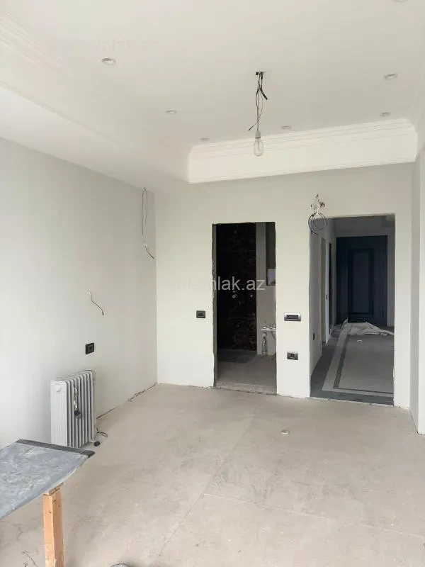 Satılır 3 otaqlı yeni tikili 112 m²